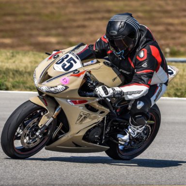 Triumph daytona online 675 track bike